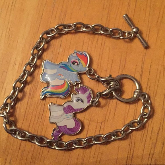 Hasbro Bracelet With 2 Charms - Picture 3 of 4